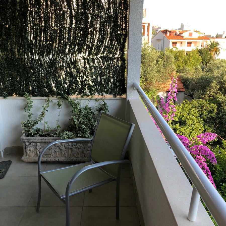 Lux Apartment Tucepi Exterior photo